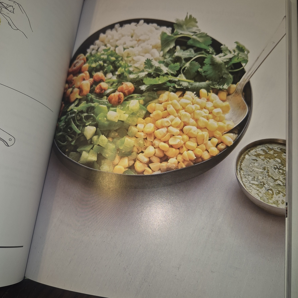 Saladish Cookbook by - Colorful Culinary Guide - Picture 4 of 5